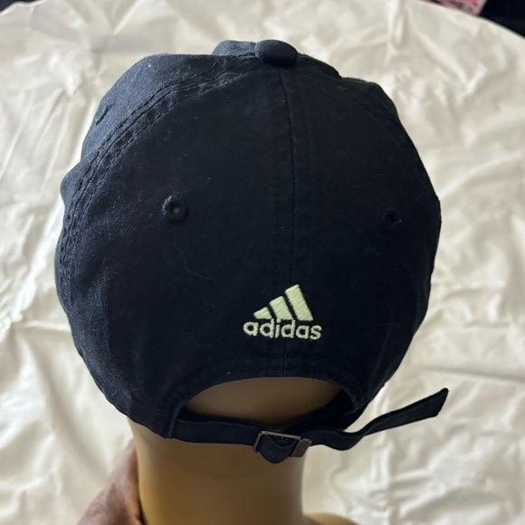 Adidas Aeroready 100% cotton black cap. - Picture 2 of 3
